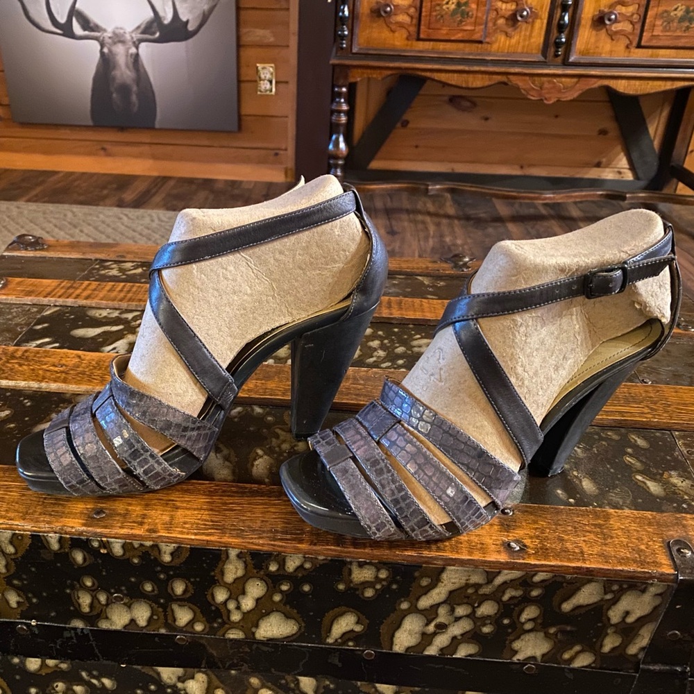Kenneth Cole Reaction Grey Strappy Heels